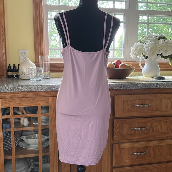 Lilac purple ruched dress NWOT - Picture 5 of 7